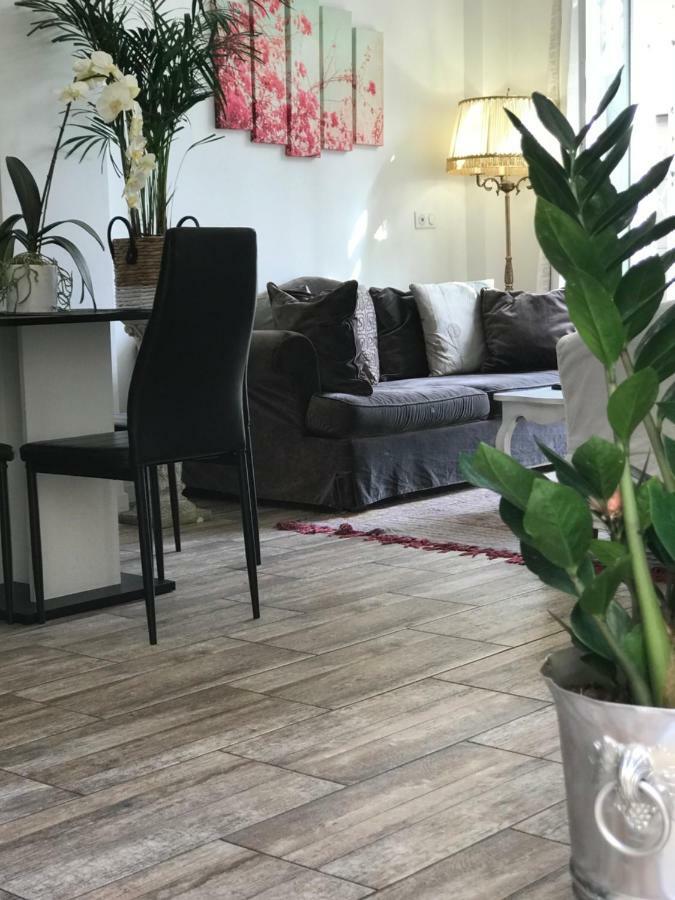 Garden Carras Apartment Ница Екстериор снимка